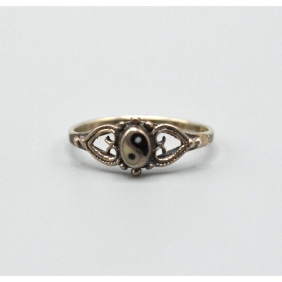 Sterling Silver Yin Yang Ring Filigree Hearts Delicate Enamel Size 6 Stamped 925 - Picture 1 of 7
